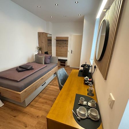 Artemis Zimmervermietung 5 Ein Bettzimmer Sundern Eksteriør billede